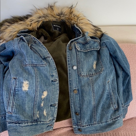 Blank nyc denim jacket with faux fur collar. - Picture 8 of 8